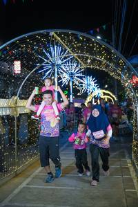 BIB: 13245
                            <button type="button" onclick="openModal(24677920)" class="btn btn-primary btn-sm float-right btn-popup" data-toggle="modal" data-target=".modal-high-quality">
                        <i class="fas fa-shopping-cart"></i> Add to Cart
                    </button>
                                            <button type="button" onclick="isThisMe(24677920, true)" class="btn btn-success btn-sm float-right btn-popup btn-isme hidden" data-toggle="tooltip" data-placement="bottom" title="นี่คือรูปของคุณใช่ไหม คลิกที่นี่เพื่อเอาเข้าอัลบั้ม">
                        <i class="fas fa-plus"></i> Add to album
                    </button>
                    <button type="button" onclick="isThisMe(24677920, false)" class="btn btn-warning btn-sm float-right btn-popup btn-isnotme hidden">
                        <i class="fas fa-ban"></i> Remove from album
                    </button>